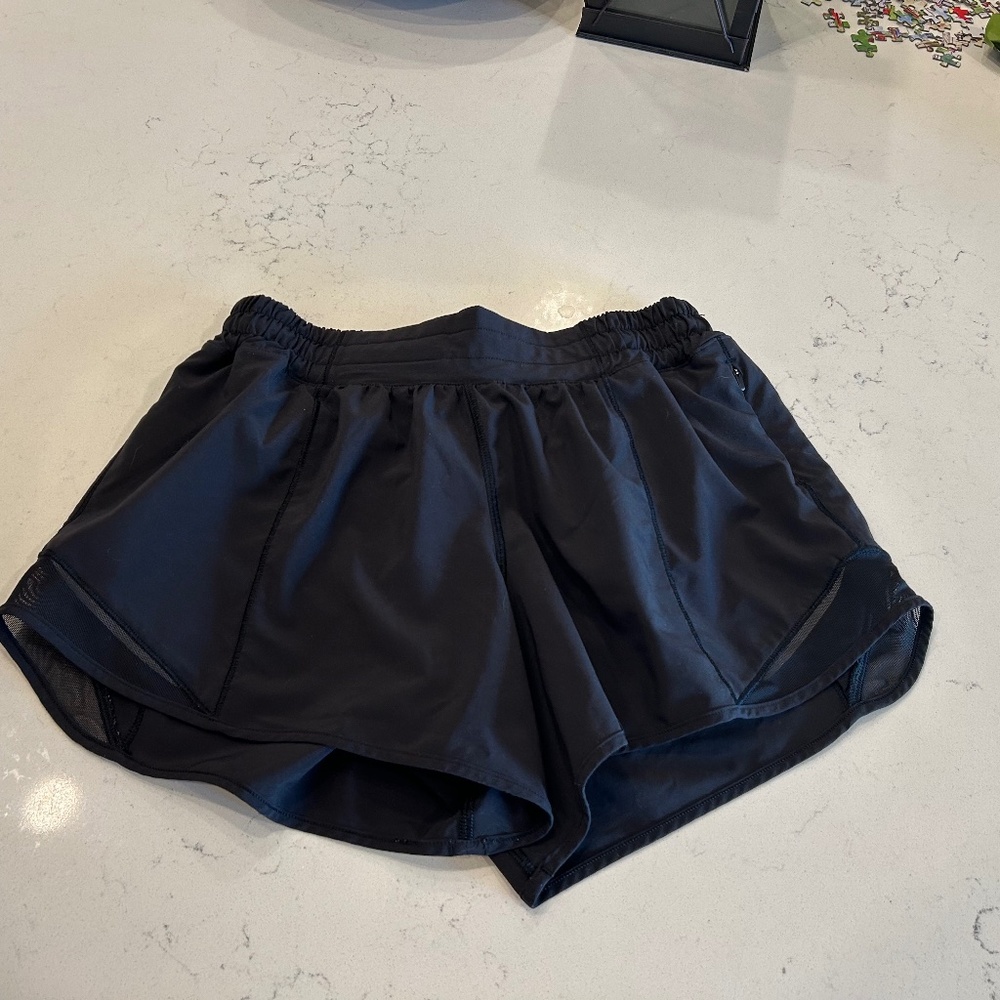 Lululemon Shorts Black Size 6 Tall